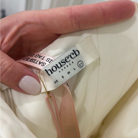 House of CB SIENNA
IVORY SATIN STRAPLESS CORSET MIDI DRESS - Picture 4 of 6